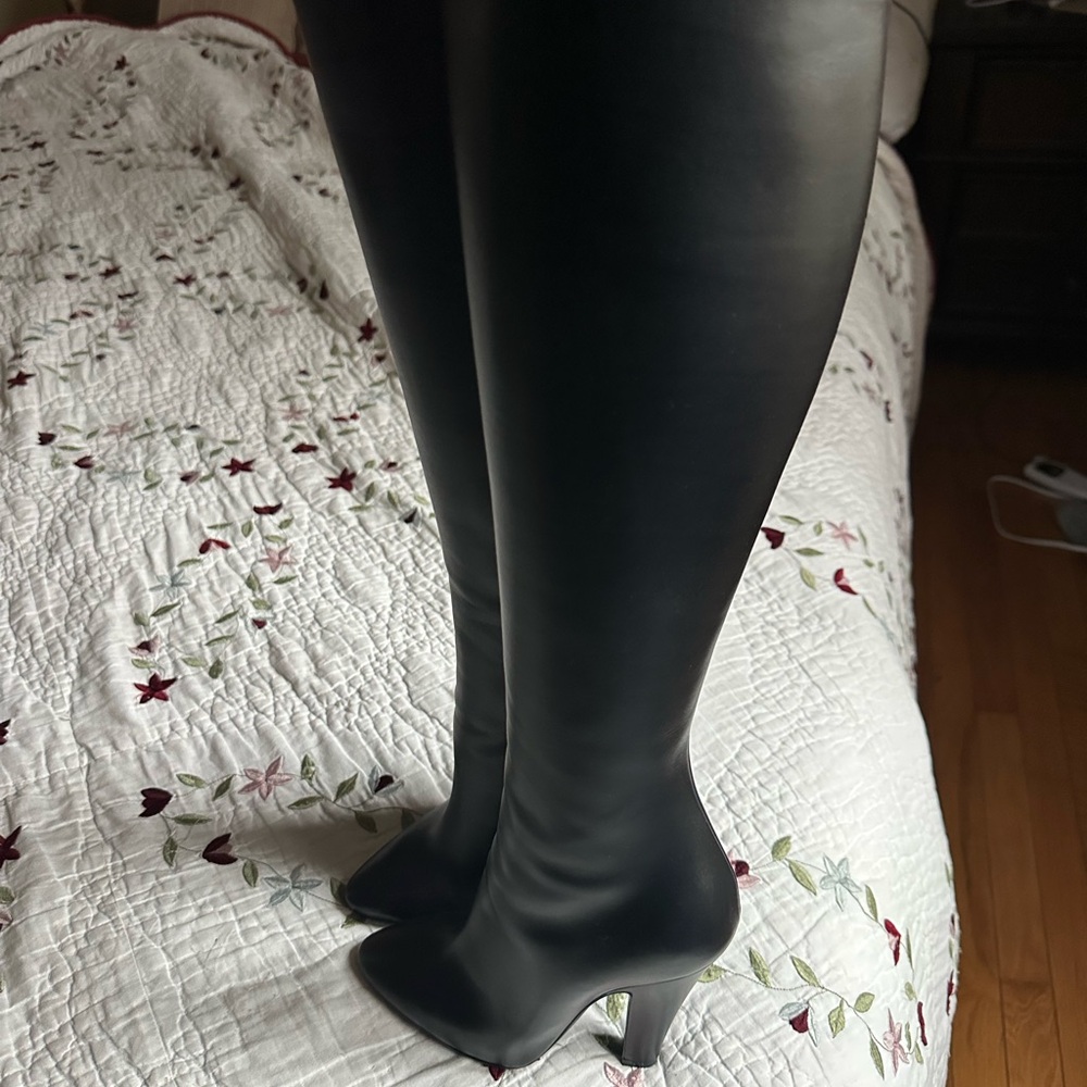 Saint Laurent Boots - Picture 2 of 4